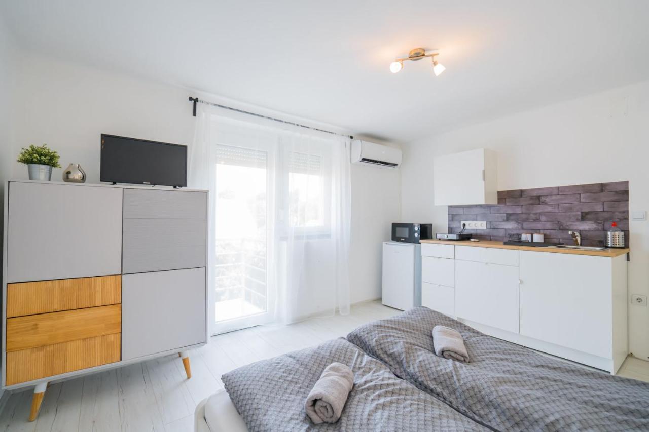 שיופוק Zigzag Apartman מראה חיצוני תמונה
